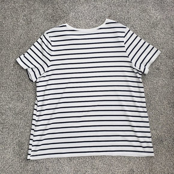 ***Lane Bryant women’s Short Sleeve Striped T-Shirt, size 18/20*** - Picture 2 of 7